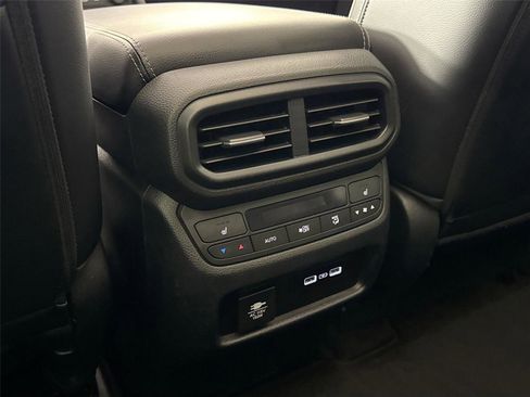 Used 2023 Honda Pilot Elite image 36