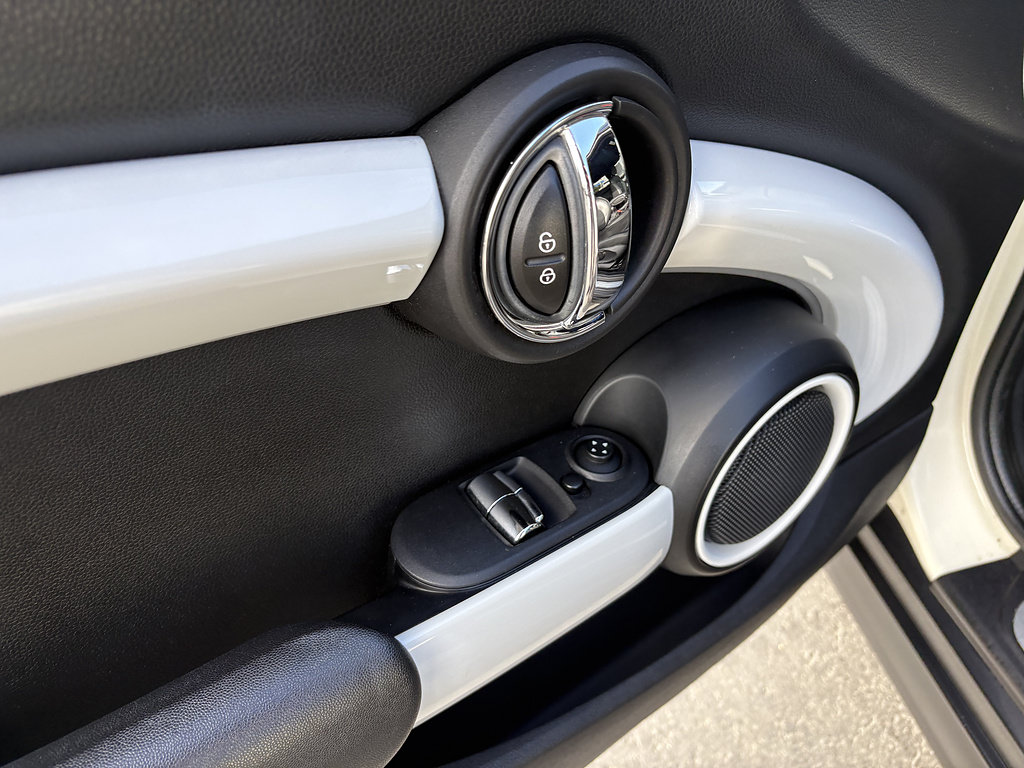 Used 2014 MINI Cooper 2-Door Hardtop FWD image 14