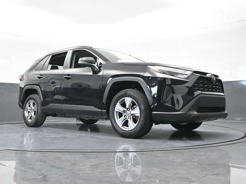 Used 2024 Toyota RAV4 XLE image 63