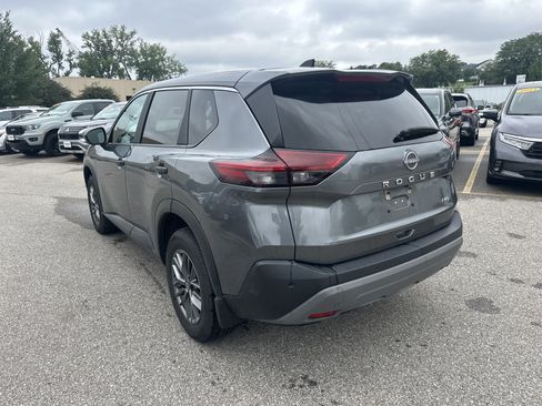 Used 2023 Nissan Rogue S AWD/4WD image 5