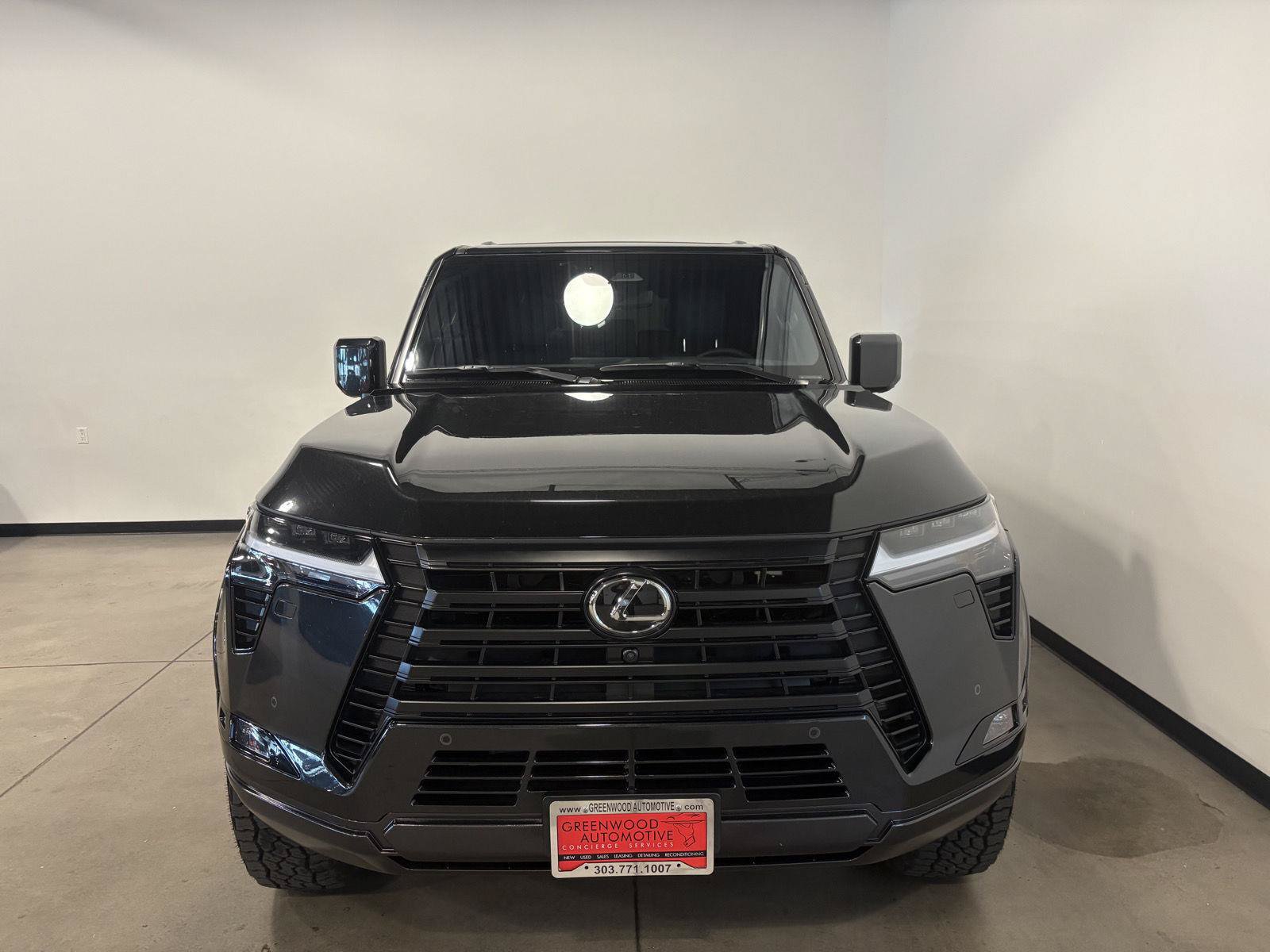 Used 2026 Lexus GX 550 w/ Accessory Package (2T) AWD/4WD image 9