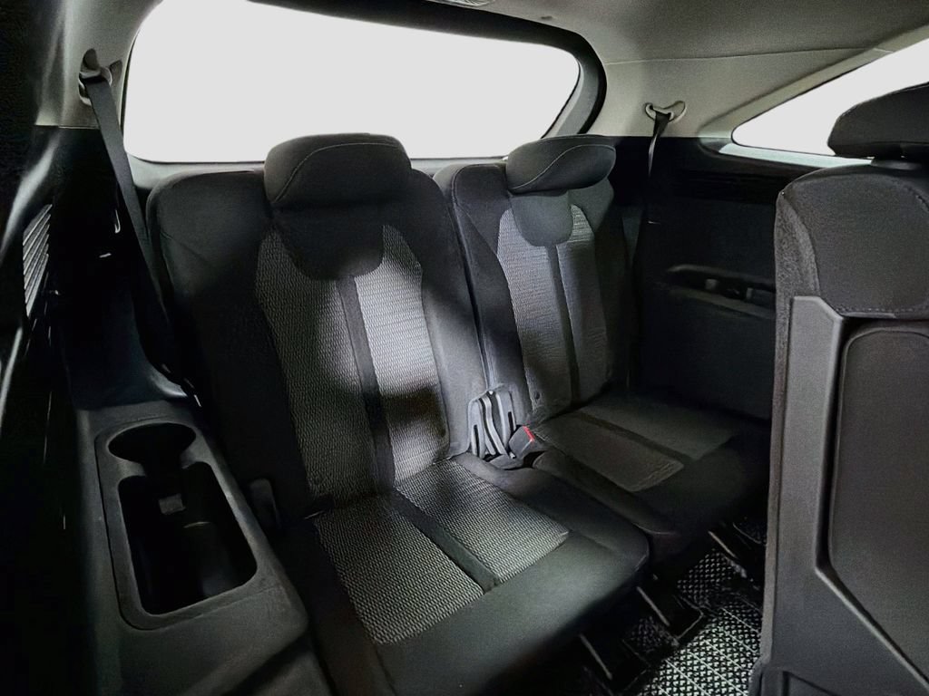 Used 2023 Kia Sorento LX FWD image 26