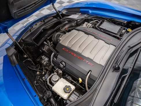 Used 2014 Chevrolet Corvette Stingray Coupe w/ 2LT Preferred Equipment Group RWD image 31
