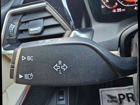 Used 2021 BMW 330i xDrive Sedan w/ Convenience Package image 19