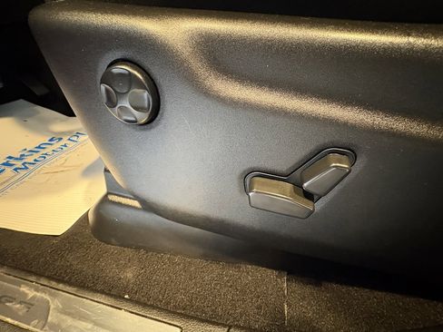 Used 2021 Dodge Durango Citadel w/ Premium Entertainment Group image 21