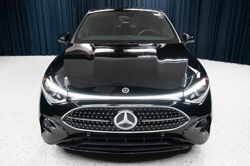 New 2027 Mercedes-Benz CLA 220 image 2