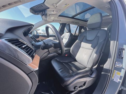 Used 2023 Volvo XC90 B6 Plus w/ Protection Package Premier image 13