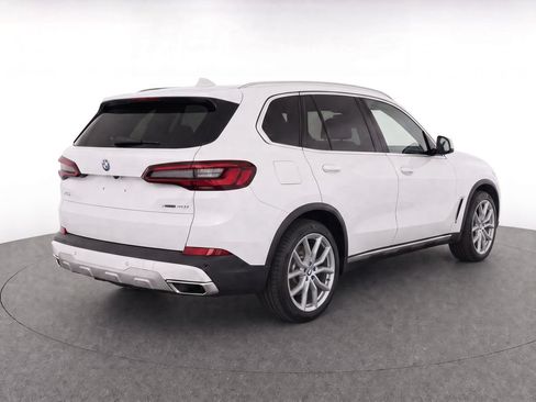 Used 2022 BMW X5 xDrive40i AWD/4WD image 3