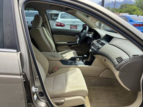 Used 2009 Honda Accord LX-P image 10