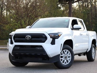 New 2025 Toyota Tacoma SR5
