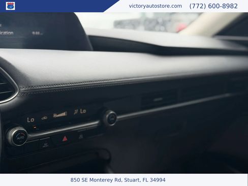 Used 2021 MAZDA MAZDA3 s FWD image 35