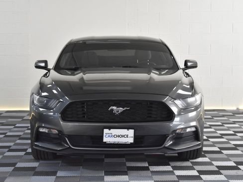 Used 2017 Ford Mustang Coupe image 9
