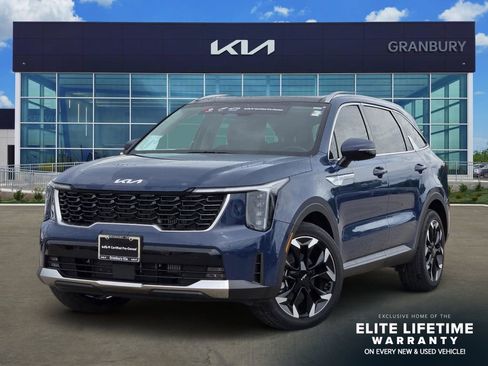 Certified 2025 Kia Sorento EX w/ Panoramic Sunroof Package FWD image 1