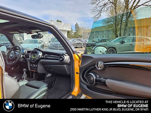 Used 2016 MINI Cooper S image 10