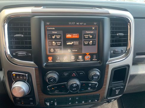 Used 2016 RAM 1500 Laramie image 28