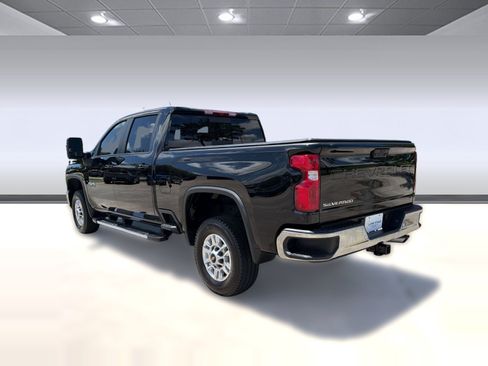 Used 2026 Chevrolet Silverado 2500 LT w/ Texas Edition AWD/4WD image 3