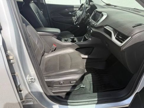 Used 2020 GMC Terrain SLT w/ Preferred Package FWD image 16