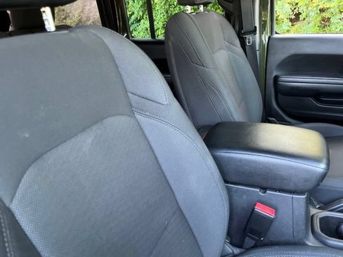 Used 2022 Jeep Wrangler Unlimited Sport AWD/4WD image 39