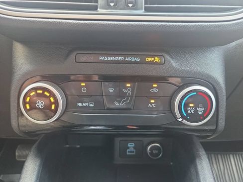 Used 2021 Ford Escape SE FWD image 26