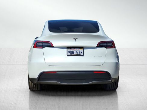 Used 2023 Tesla Model Y Long Range image 5