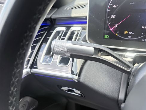 Used 2022 Mercedes-Benz S 580 4MATIC Sedan w/ AMG Line Package image 52