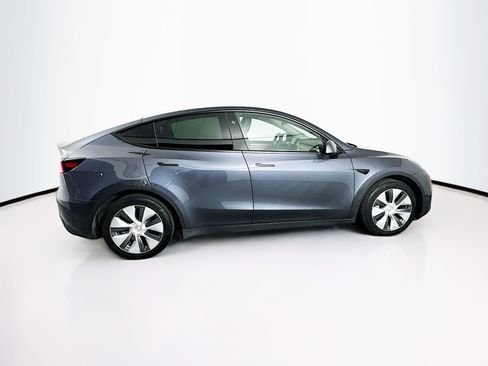 Used 2023 Tesla Model Y Long Range image 10