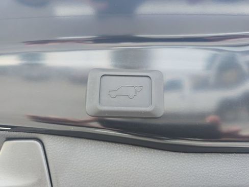 New 2025 Toyota RAV4 Limited image 13