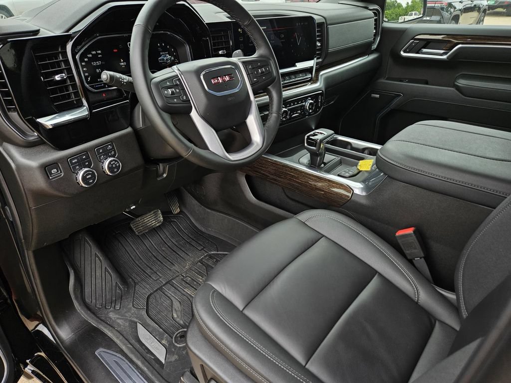 Used 2025 GMC Sierra 1500 Elevation w/ Elevation Premium Package AWD/4WD image 25