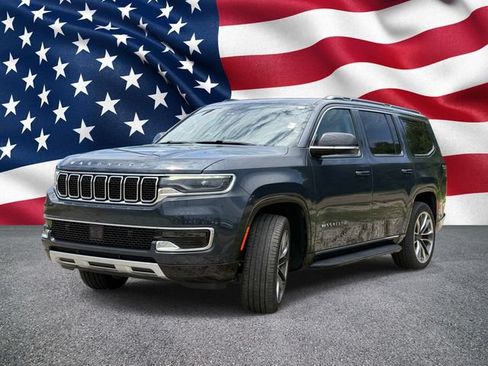 Used 2023 Jeep Wagoneer Series II w/ Premium Group I AWD/4WD image 15