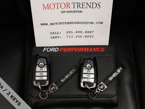 Used 2022 Ford Mustang Shelby GT500 w/ Technology Package image 48