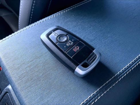 Used 2024 Ford Bronco Outer Banks image 14