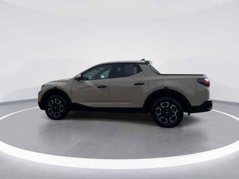 Used 2023 Hyundai Santa Cruz SE image 4