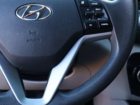 Used 2017 Hyundai Tucson SE w/ SE Popular Package 02 FWD image 49