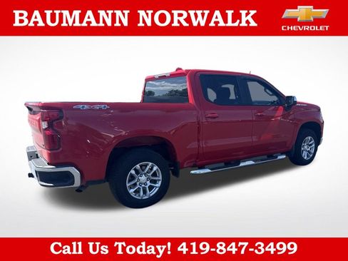 Used 2022 Chevrolet Silverado 1500 LT AWD/4WD image 6