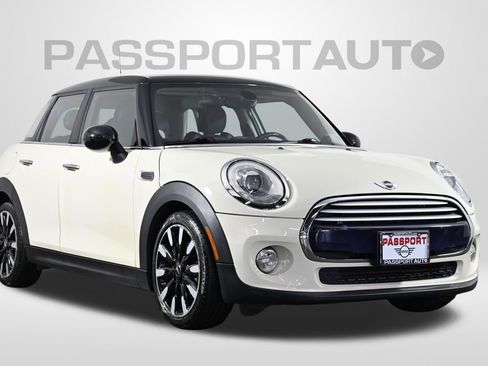 Used 2015 MINI Cooper 4-Door Hardtop FWD image 3