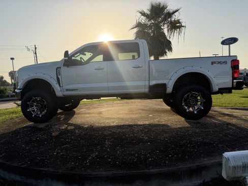 New 2026 Ford F250 Lariat w/ Lariat Premium Package AWD/4WD image 3