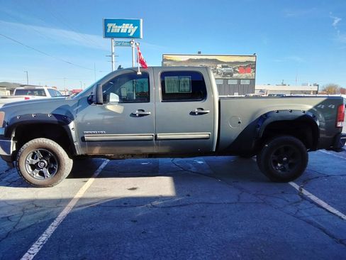 Used 2011 GMC Sierra 3500 SLT image 4