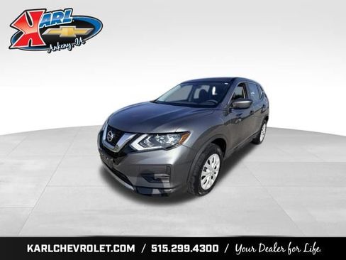Used 2017 Nissan Rogue S AWD/4WD image 1
