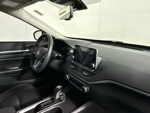 Used 2022 Nissan Altima 2.5 SV image 43