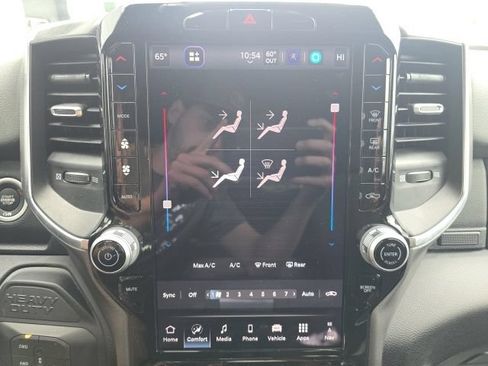 Certified 2025 RAM 2500 Big Horn AWD/4WD image 21