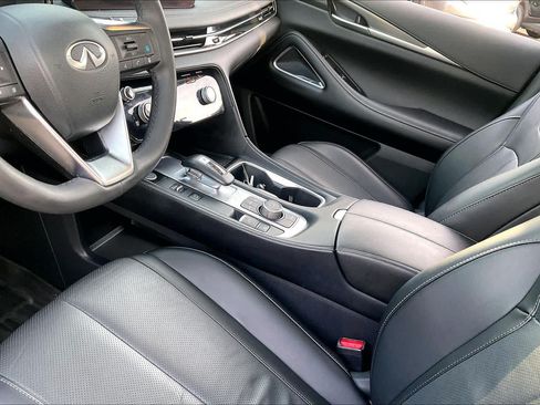 Used 2024 INFINITI QX60 Luxe w/ Vision Package FWD image 16
