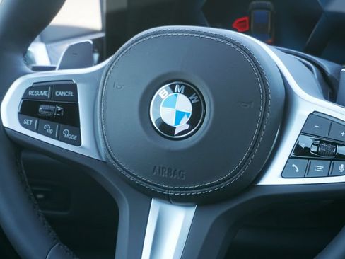 New 2026 BMW X5 xDrive40i w/ M Sport Package AWD/4WD image 17