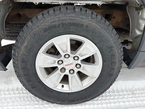 Used 2019 GMC Sierra 1500 4x4 Crew Cab image 9