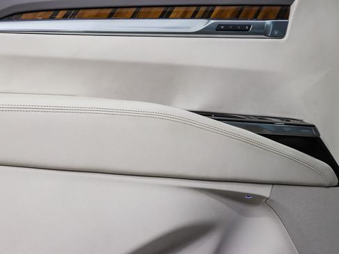Used 2025 Cadillac Escalade Sport Platinum w/ LPO, Floor Liner Package AWD/4WD image 24