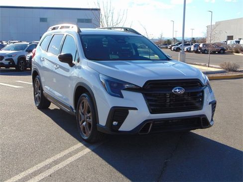 Certified 2025 Subaru Ascent Bronze Edition image 9