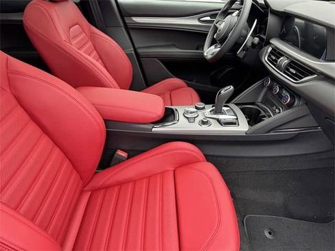 New 2025 Alfa Romeo Stelvio Sprint w/ Veloce Package AWD/4WD image 9