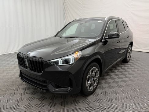 Used 2025 BMW X1 xDrive28i image 2