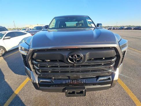 Used 2024 Toyota Tundra Limited image 38