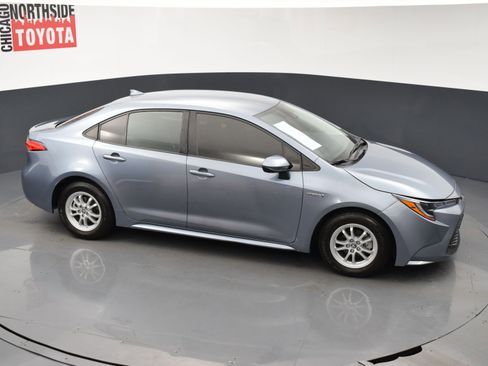 Used 2021 Toyota Corolla LE image 20