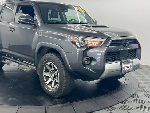 Used 2021 Toyota 4Runner TRD Off-Road Premium w/ Moonroof Package AWD/4WD image 6